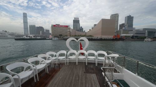 Hong Kong Special Sightseeing Victoria Harbour Night Cruise (90ft Super Yacht)