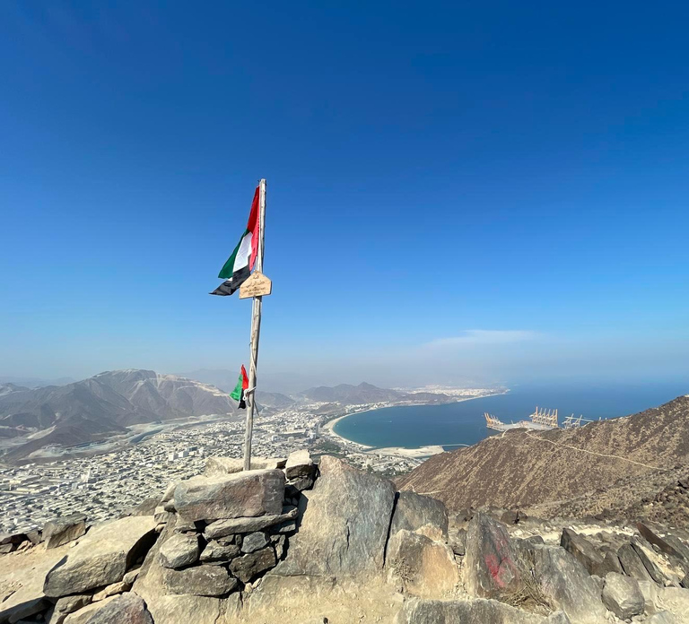 Dubai: Easy Hiking Trail at Al Rabi and Khorfakkan Tour