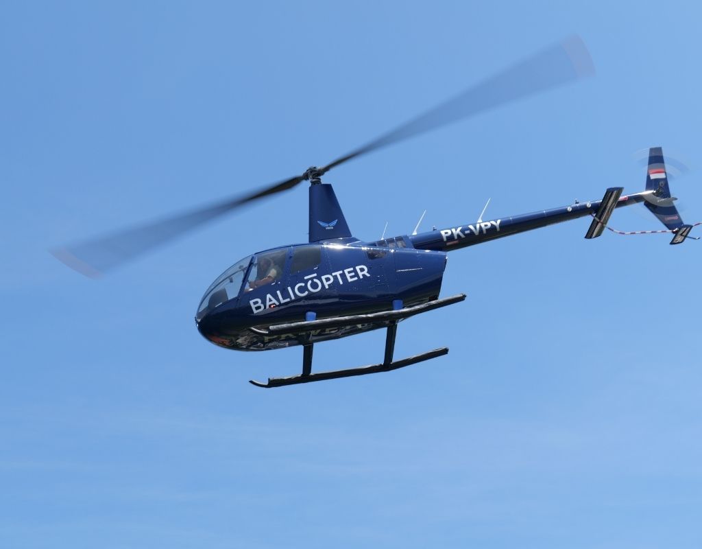 Bali: Scenic Helicopter Flight Over Coastline & Landmarks