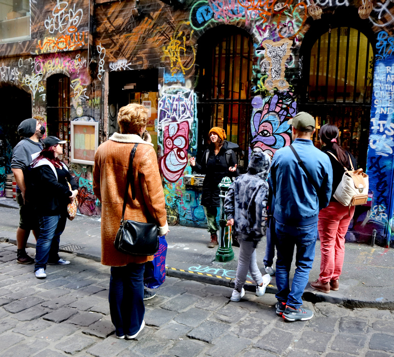 Melbourne: Street Art Walking Tour with a Street Artist