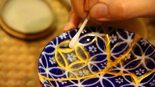 Authentic Kintsugi Workshop: Art of Golden Joinery in Tokyo Day Tours