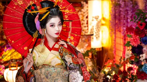 Oiran Studio Eight Colors: Oiran Transformation Costume Experience
