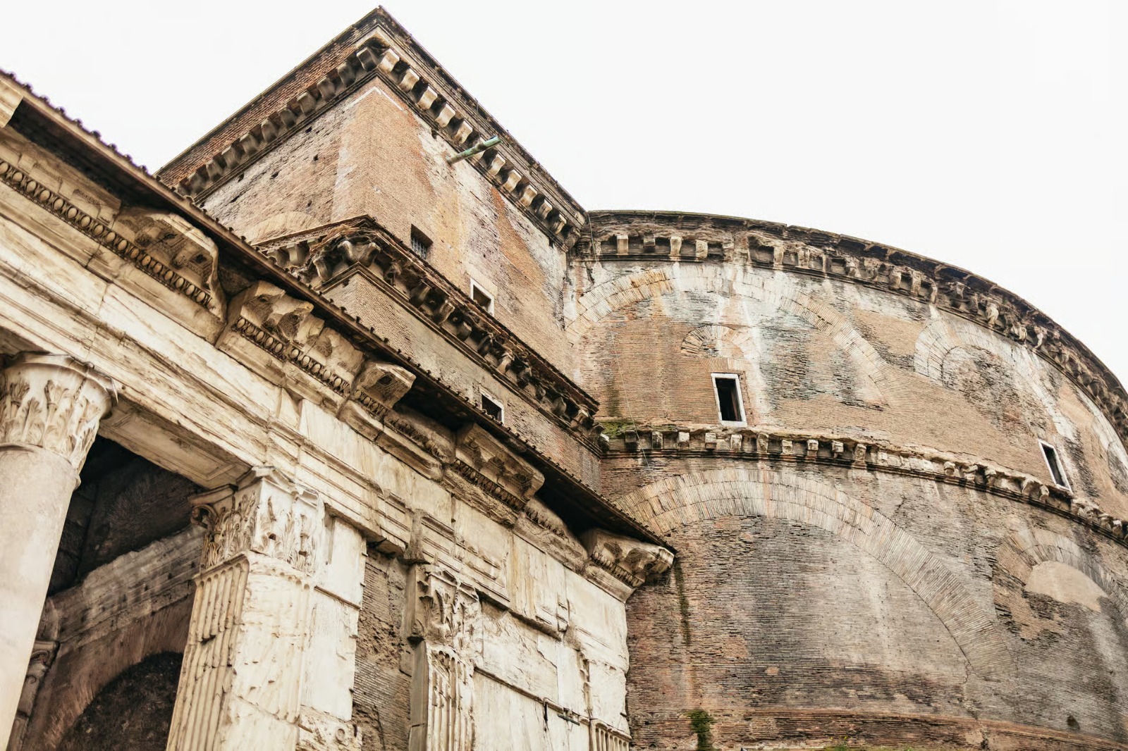 Rome: Pantheon Fast-Track Ticket and Official Audioguide