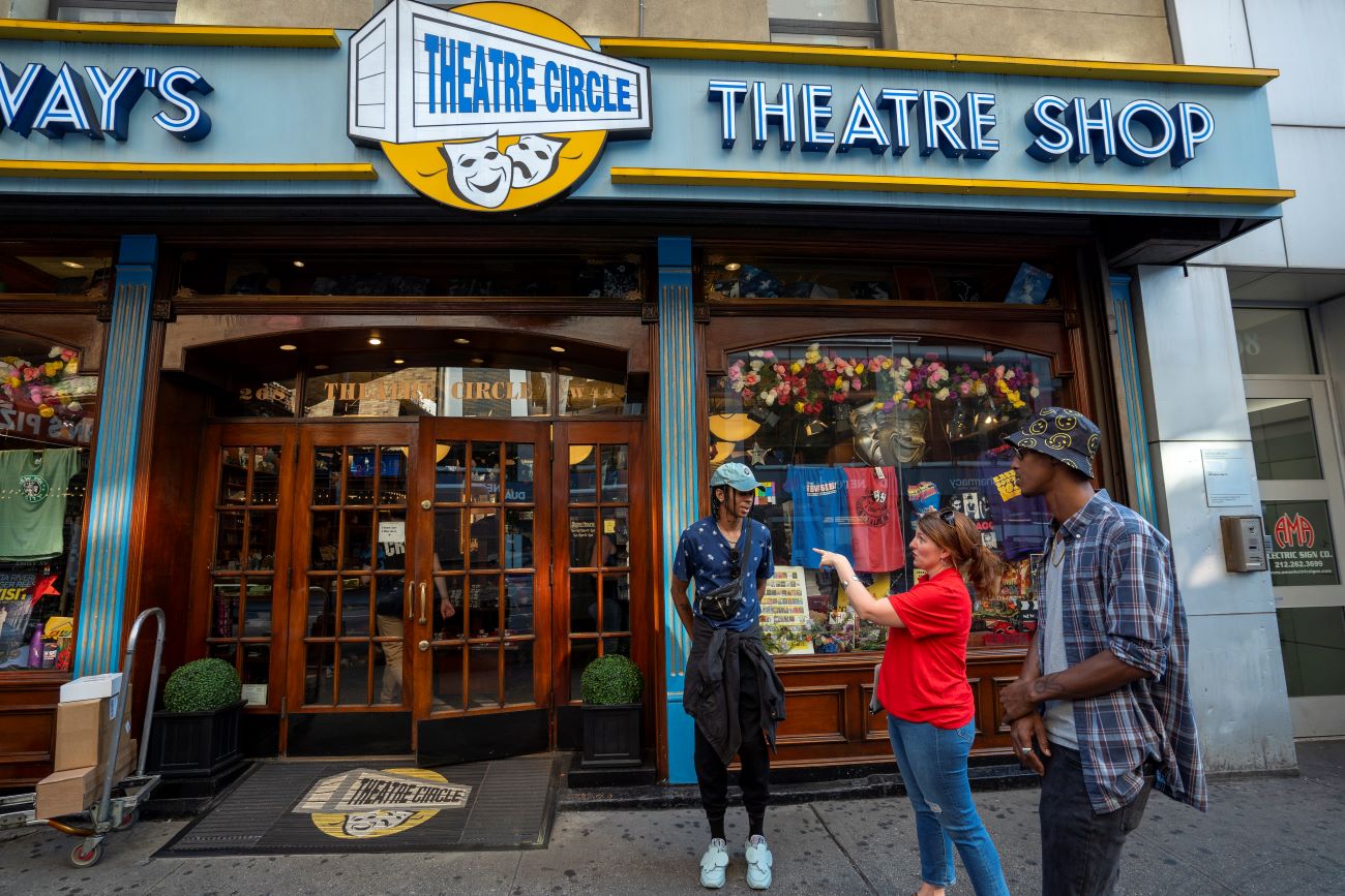 New York: Broadway Behind the Scenes Experience