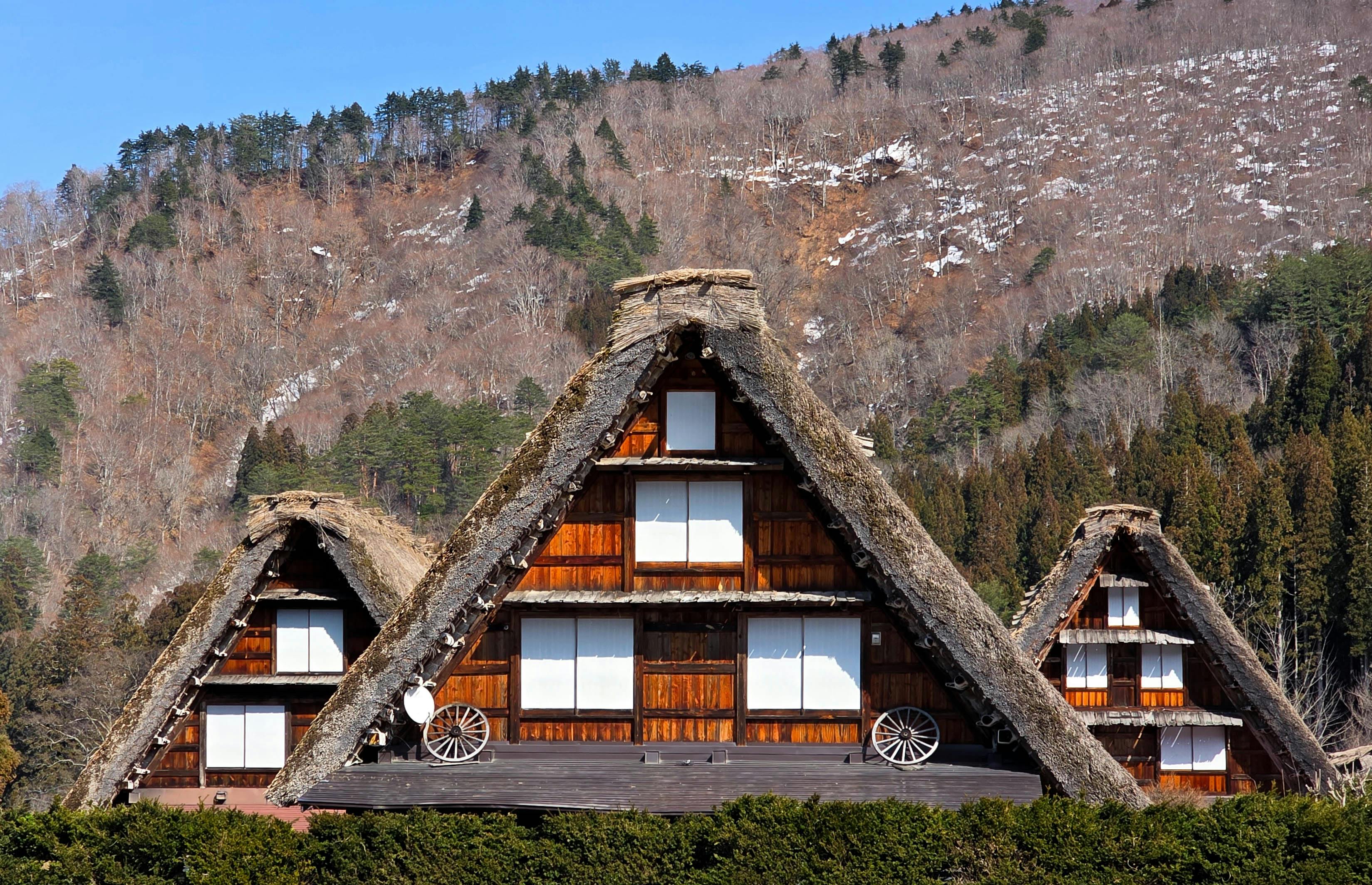 Shirakawago and Kanazawa from Kyoto