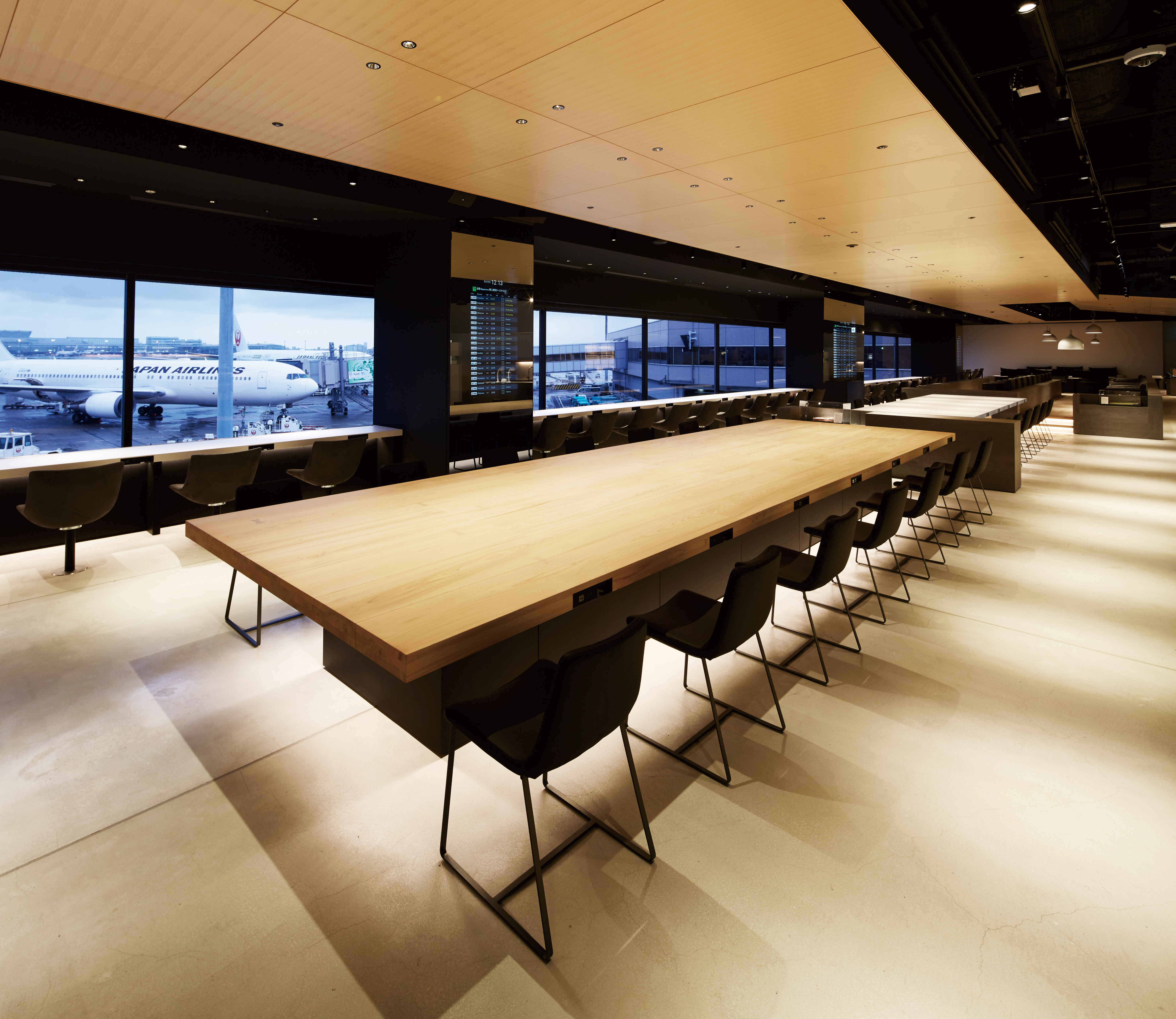 POWER LOUNGE NORTH (T1) Tokyo International (Haneda) Airport