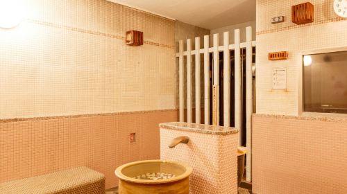 Naniwanoyu Natural Spa