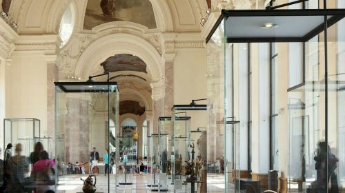 Petit Palais: Jean-Baptiste Greuze Exhibition Adult