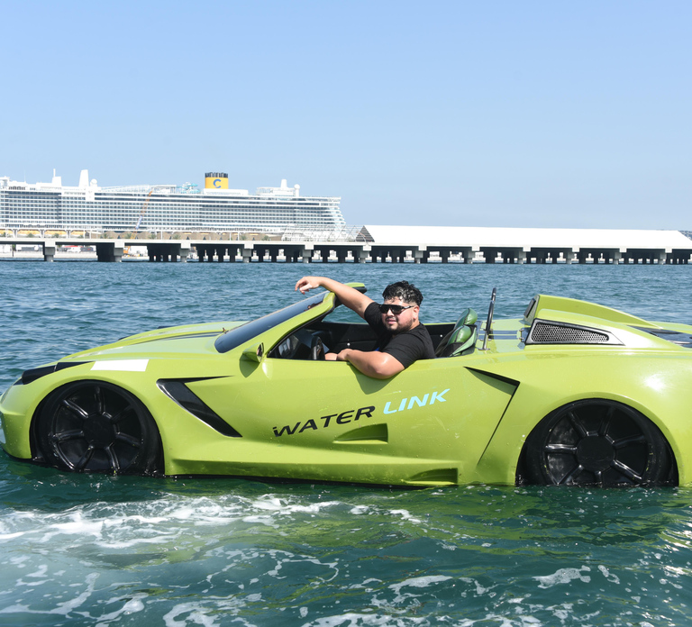 Jet Car Thrill Ride: Speed, Luxury & Adrenaline