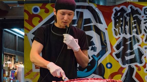 1-day tour to Shirahama beach in Wakayama – Seafood market