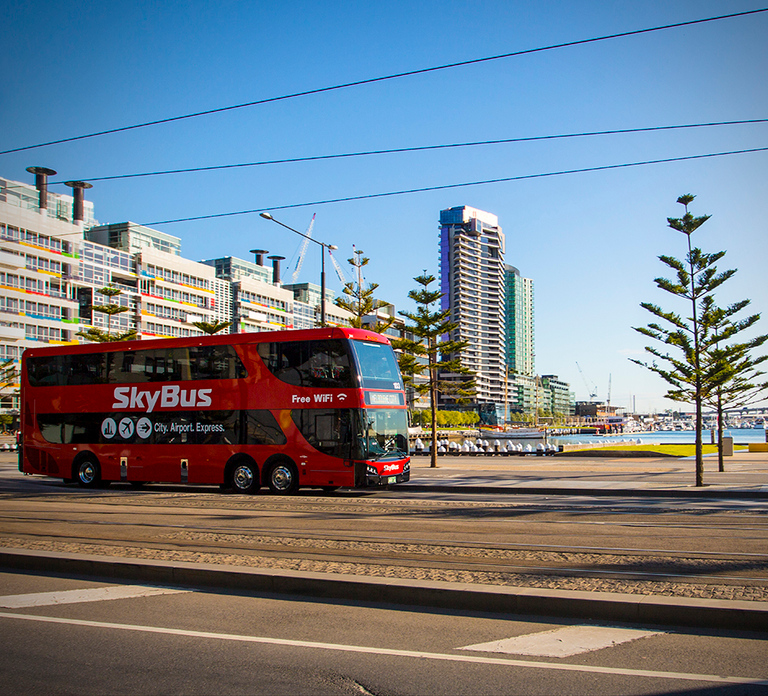 Melbourne Airport: Express Bus Transfer to/from City Center