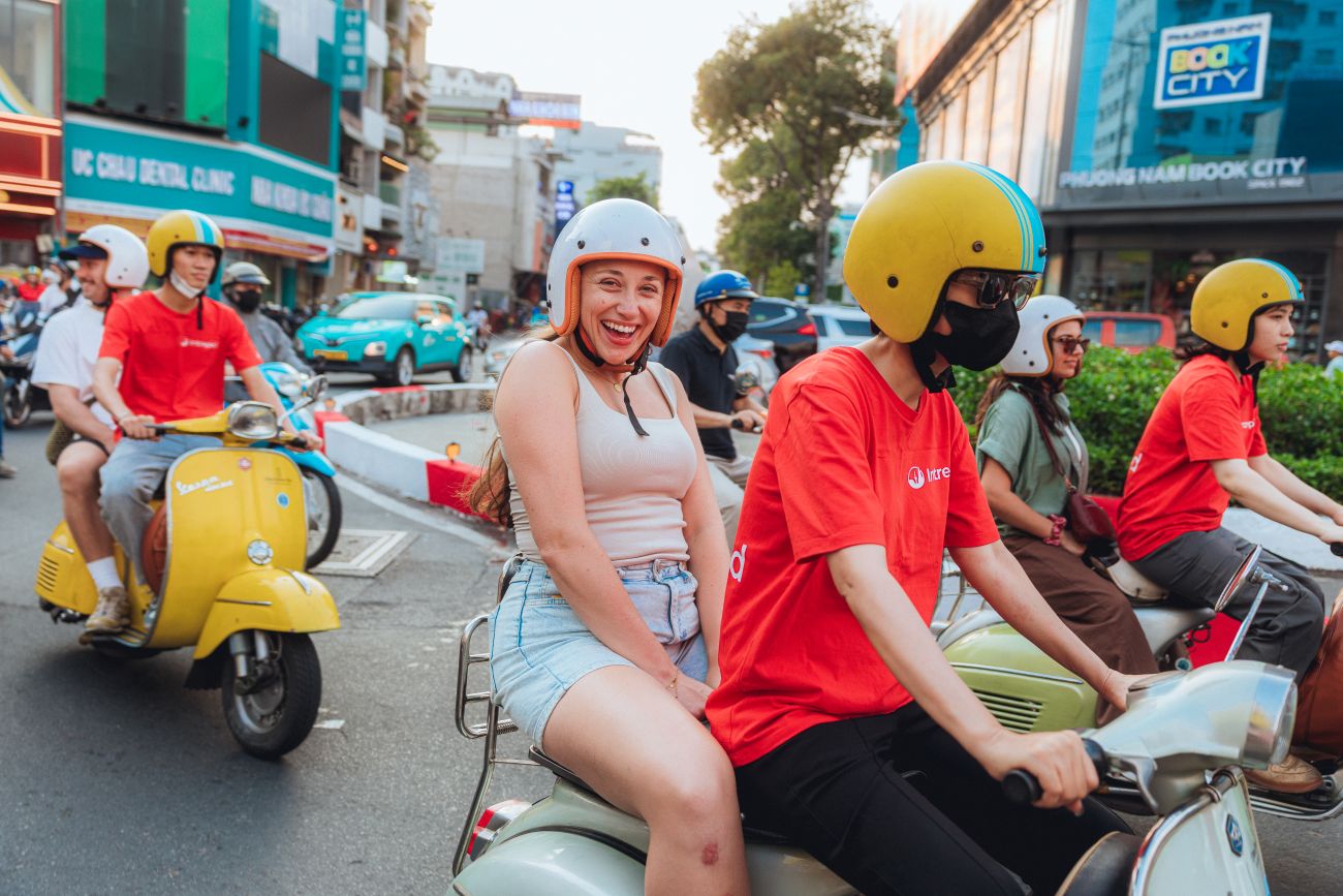 Private Unveiling Saigon Past by Vespa