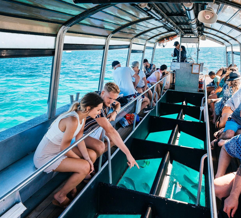 Cairns: Green Island, Snorkelling and Glass-Bottom Boat