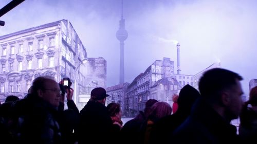 Asisi Panorama - Die Mauer (The Wall): Skip The Line Child