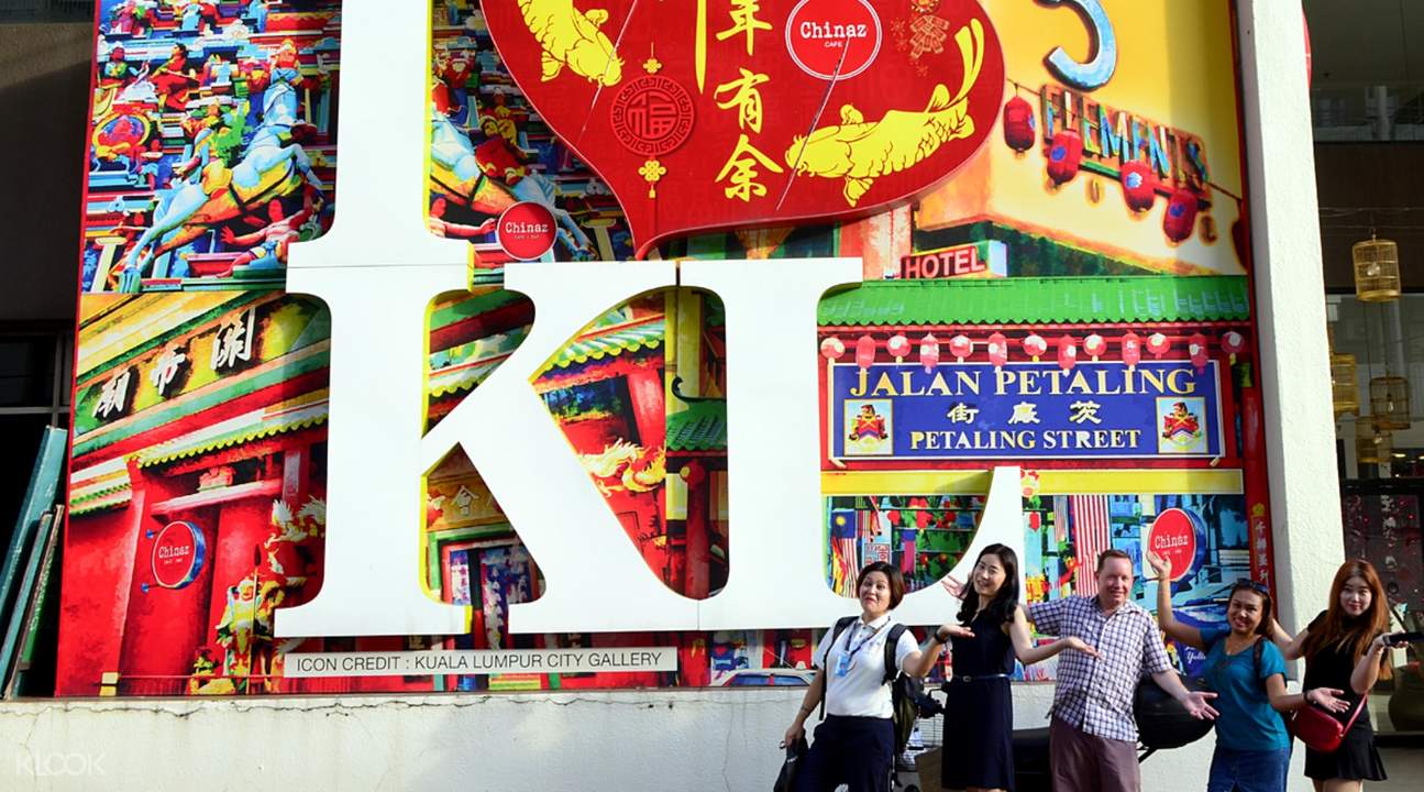 Evening Street Food Tour in Kuala Lumpur