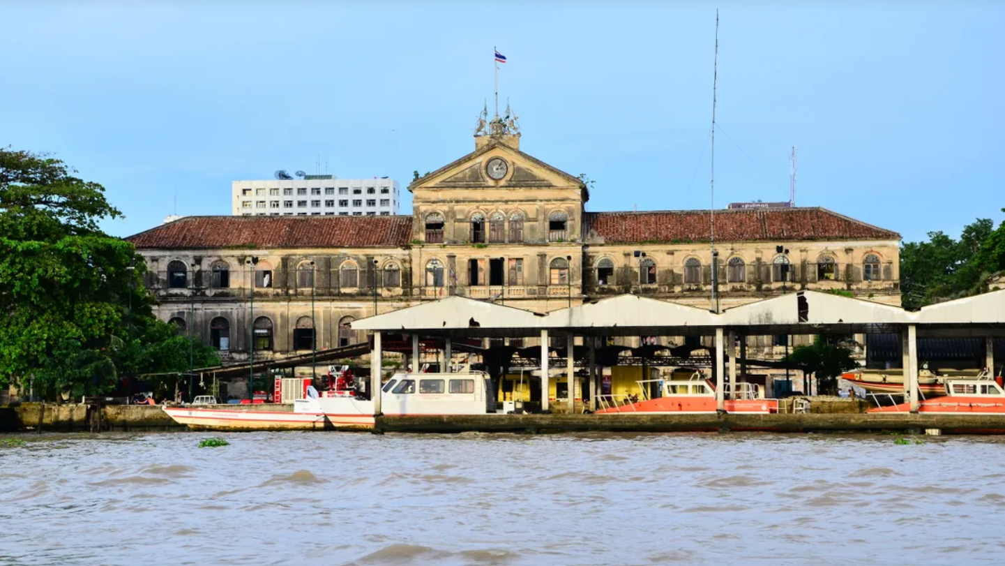 Discover the Rich Heritage: Old Portuguese Community and Flower Market