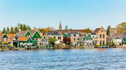 Day Tour to Windmill Village, Edam, Volendam, and Marken from Amsterdam, Netherlands