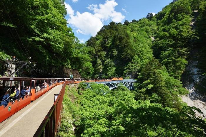 Toyama Prefecture Kurobe Gorge Sightseeing Train