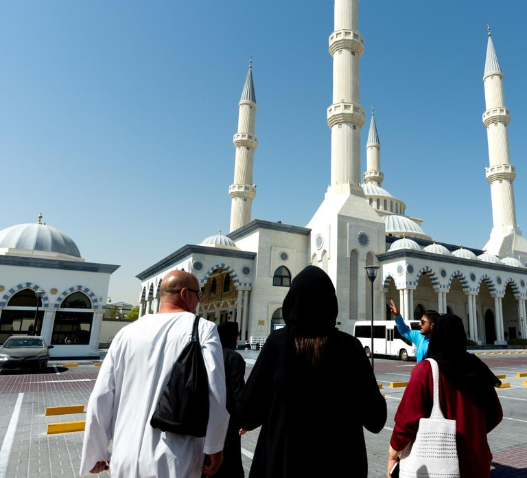 Dubai: Private Top Attractions City Tour & Luxury Mercedes
