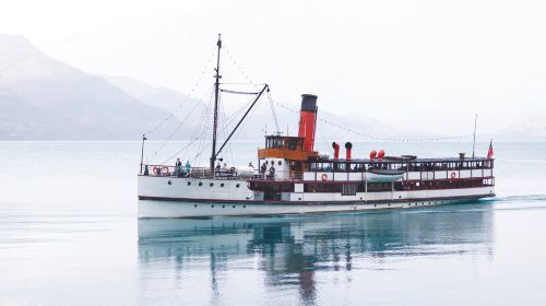 RealNZ - Queenstown Visitor Centre