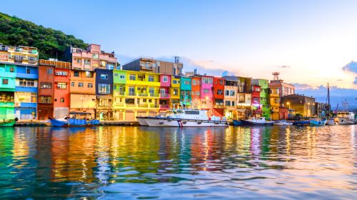 Taipei Bitou Cape Park + Zhengbin Fishing Port + Heping Island Geopark + Keelung Miaokou Night Market one-day tour