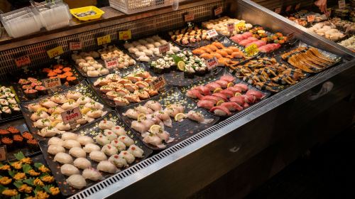 Fukuoka Seafood Market & Local Flavors Day Tour with Dazaifu