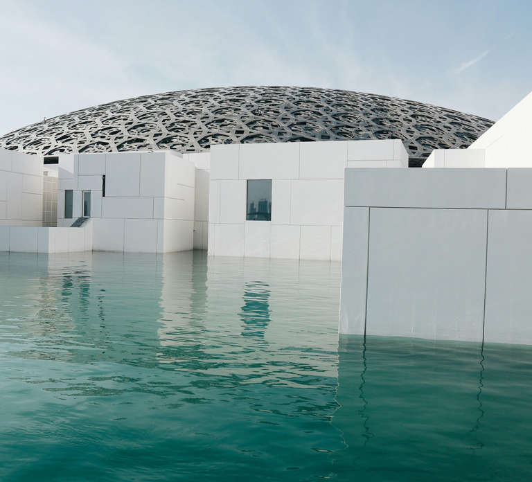 Abu Dhabi City Tour with Louvre and Grand Mosque