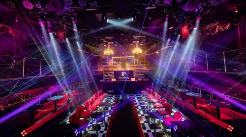 Osaka Umeda: PICCADILLY PREMIUM LIVE Show & NIGHTCLUB & Hookah|VIP Package