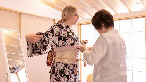 Kimono experience 1 hour course