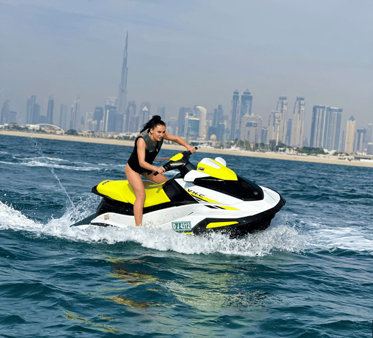 Palm Jumeirah Tour: 90-Minute Jet Ski Adventure in Dubai
