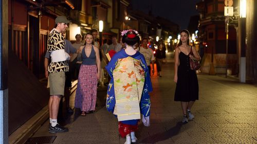 Kyoto Gion Geisha District Walking Tour - The Stories of Geisha