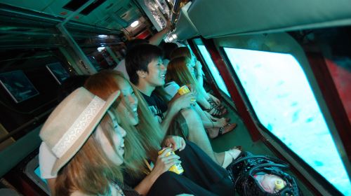 West Marine-Underwater Sightseeing Tour
