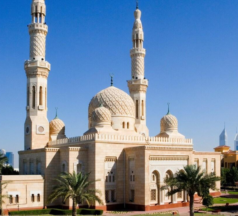 Dubai: City Tour with Professional Guide in Luxury Car