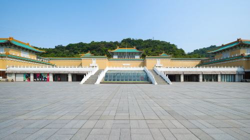Taipei Palace Museum Guided Tour: Available in Chinese/English/Japanese