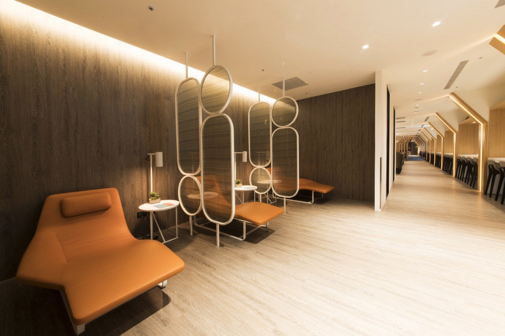 Oriental Club Lounge Taiwan Taipei Taoyuan International Airport