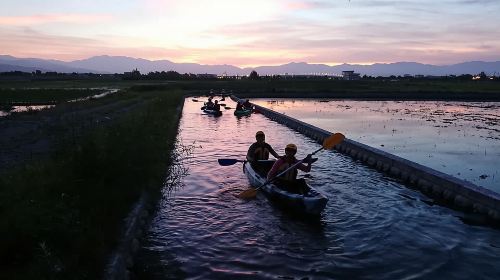 1-hour kayaking at Dongshan River Water Park – Yilan – Golden River Rice Paddies Canoeing Experience