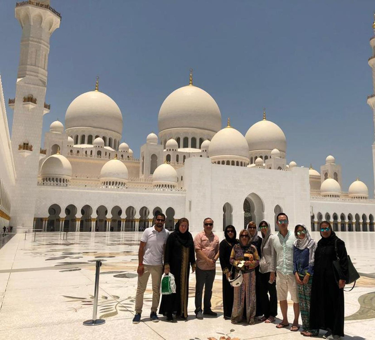 Abu Dhabi Mosque & Sea World Tour from Dubai