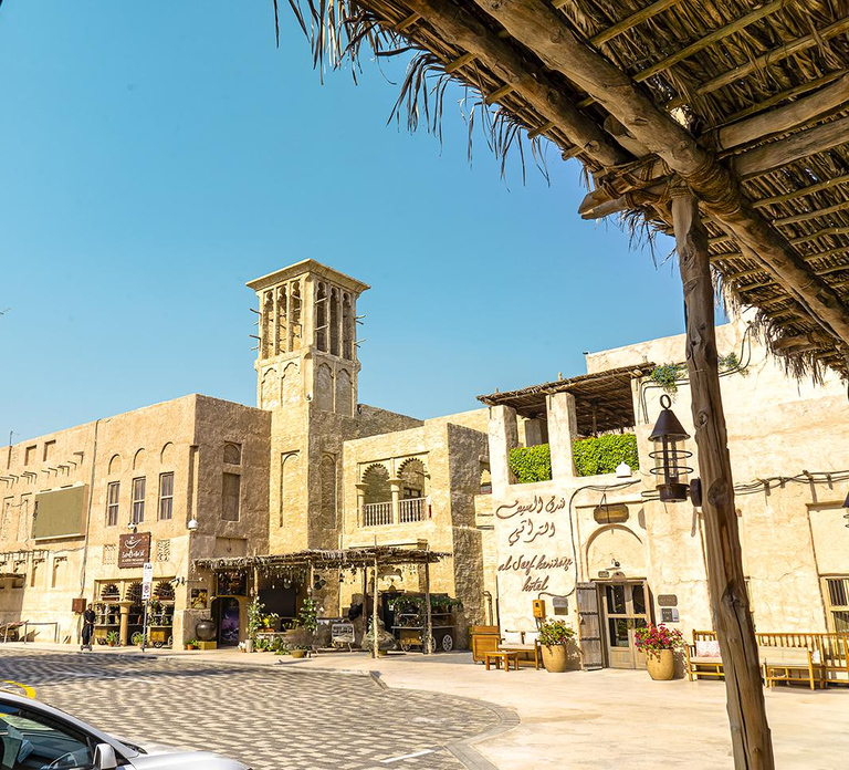 Dubai & Abu Dhabi: 2-Day Tour with Desert Safari
