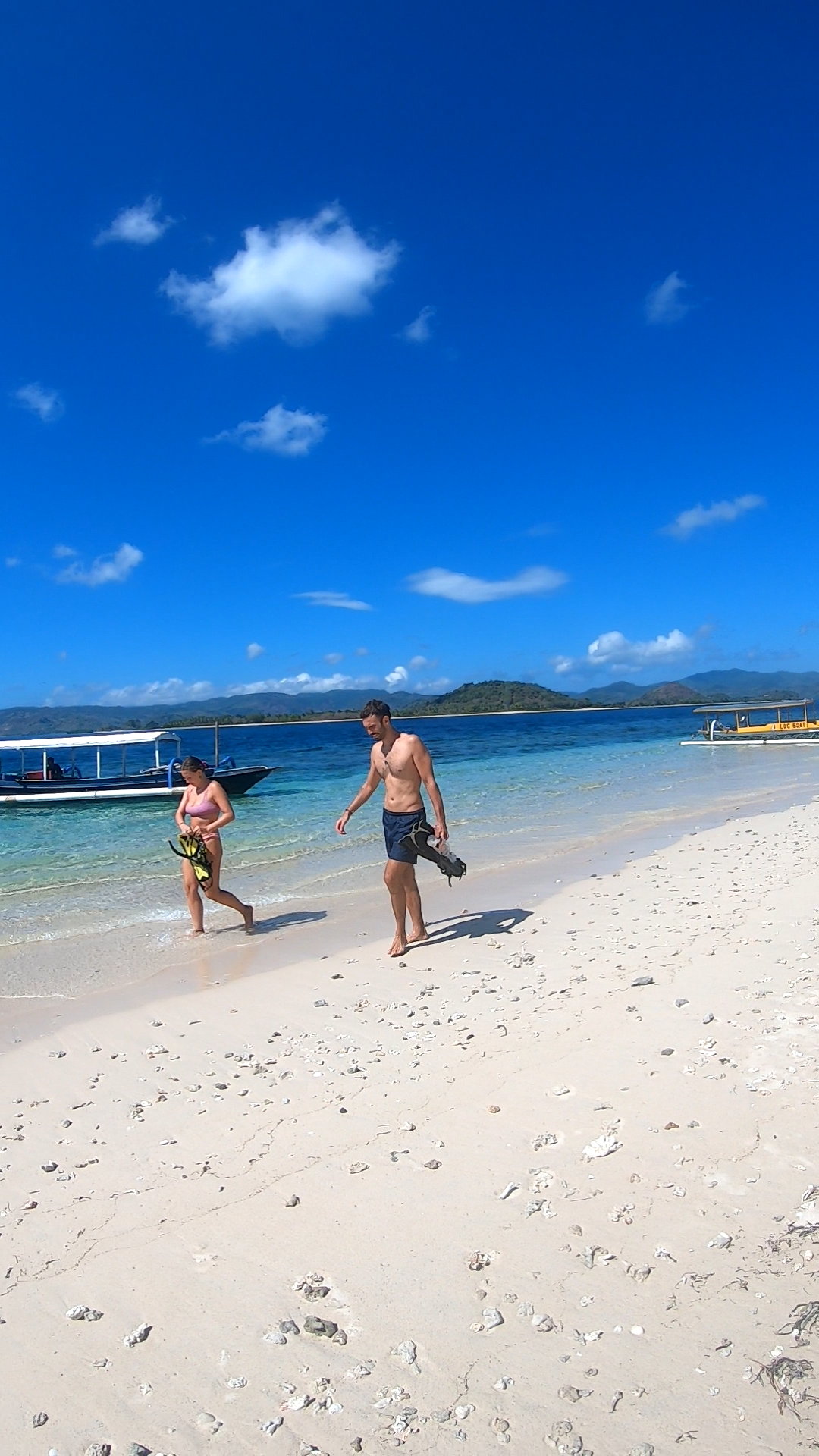Secrate Island Private Snorkling Tour in lombok with go pro
