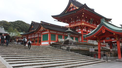 Luxury Small Group: Fushimi Inari, Kinkaku-ji, Ninenzaka & Kiyomizu-dera