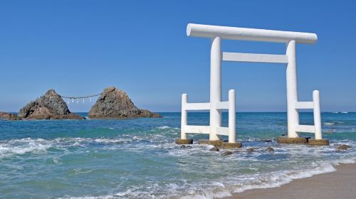 Itoshima Totoro's Forest + Couple Stone + 3 Spots Tour from Fukuoka