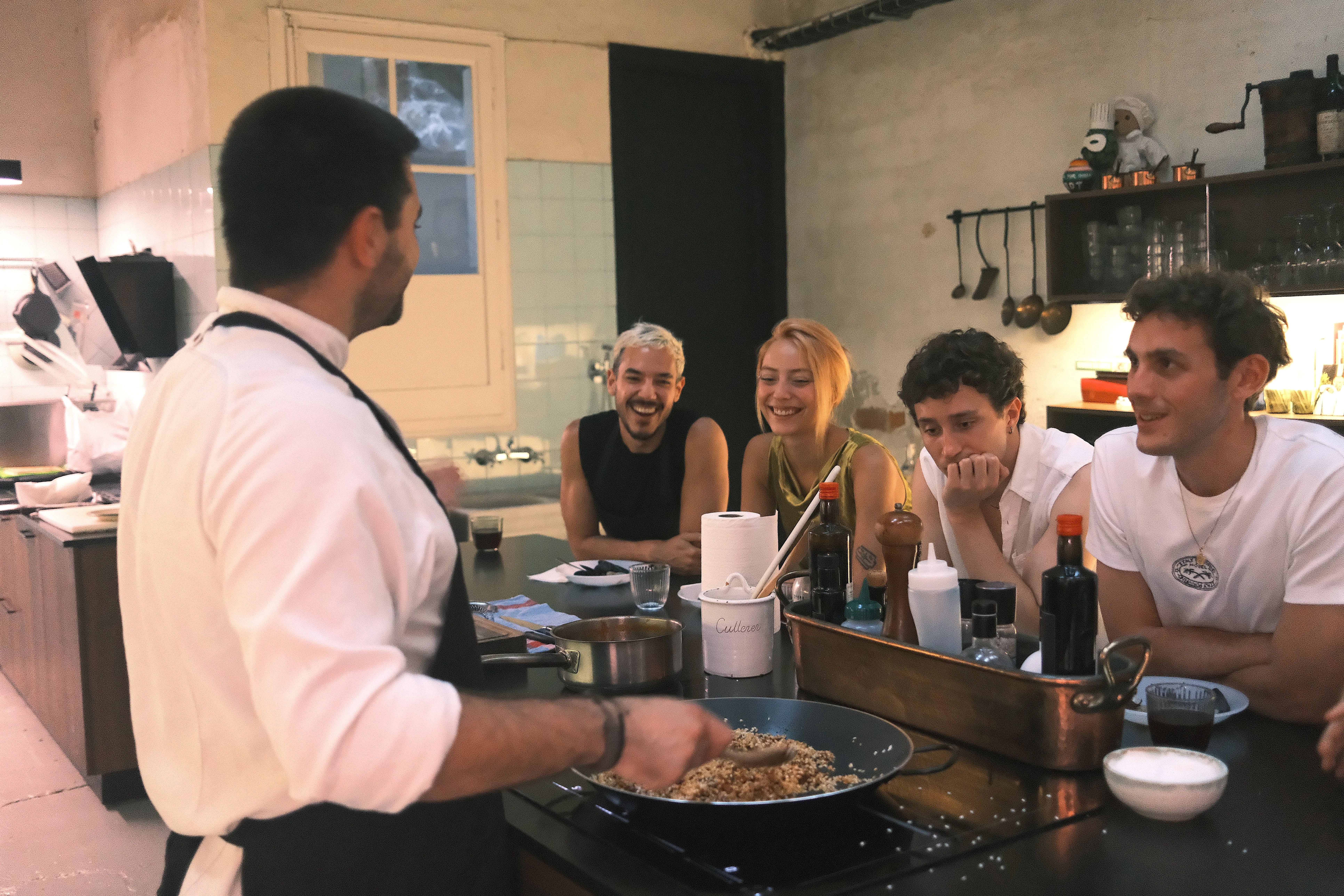 Gaudi Highlights & Paella Cooking Class Small Group