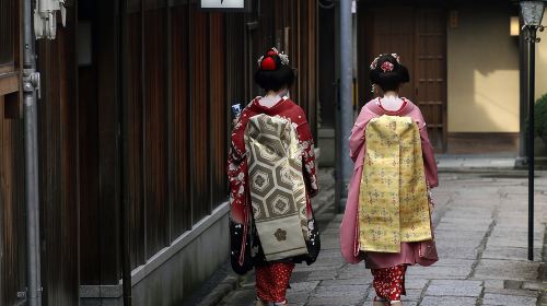 Kyoto 5-Star Geisha Night Walk: Small-Group Authentic Experience