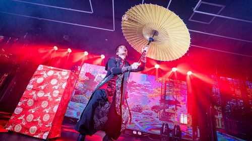 Neo-Japanese Show "OVAS" Osaka High-Energy Night Show (English MC) Day Tours