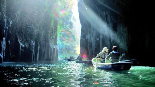 Miyazaki 1-Day Tour: Kamishikimi Kumanoimasu Shrine, Takachiho Gorge & Amano Iwato