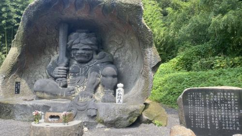 Japan daruma tour - Waterfall ascetic experience