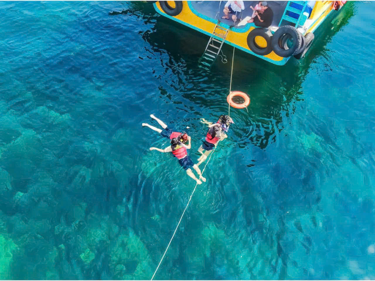 Phu Quoc Snorkeling & Scuba Diving Tour in the South Island