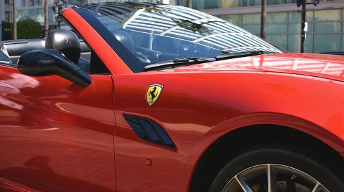 20-Minute Tour: Hollywood Blvd to Sunset Blvd in a Ferrari Day Tours