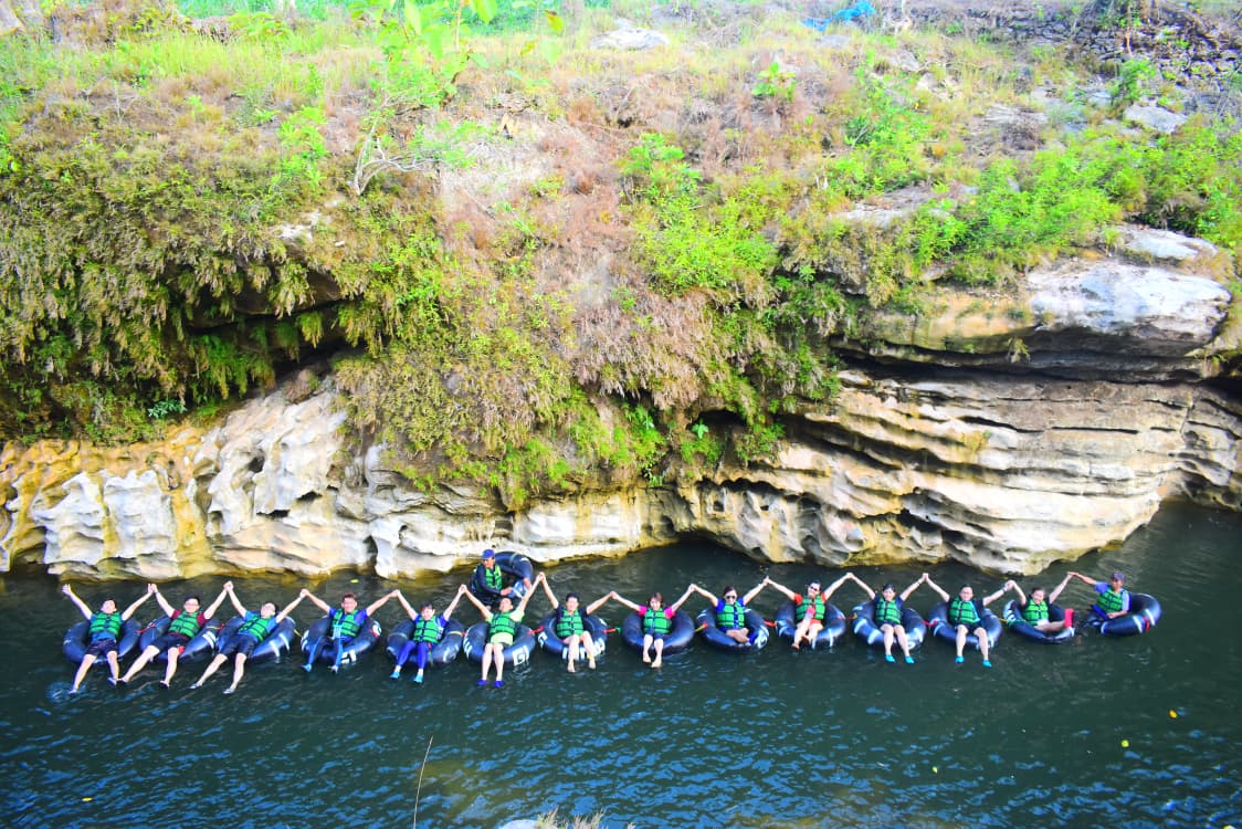 Tubing Sungai Oyo