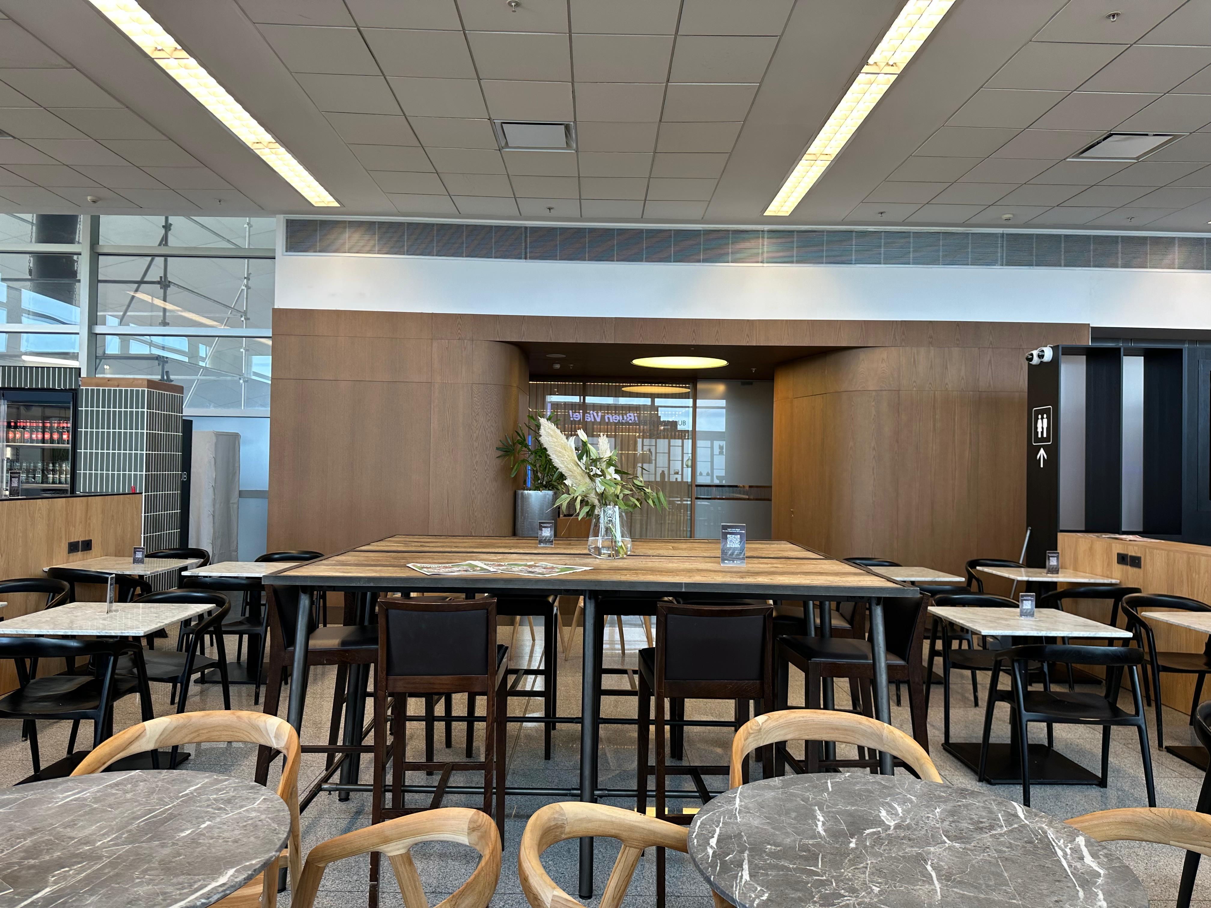 Aeropuertos VIP Club Carrasco Airport
